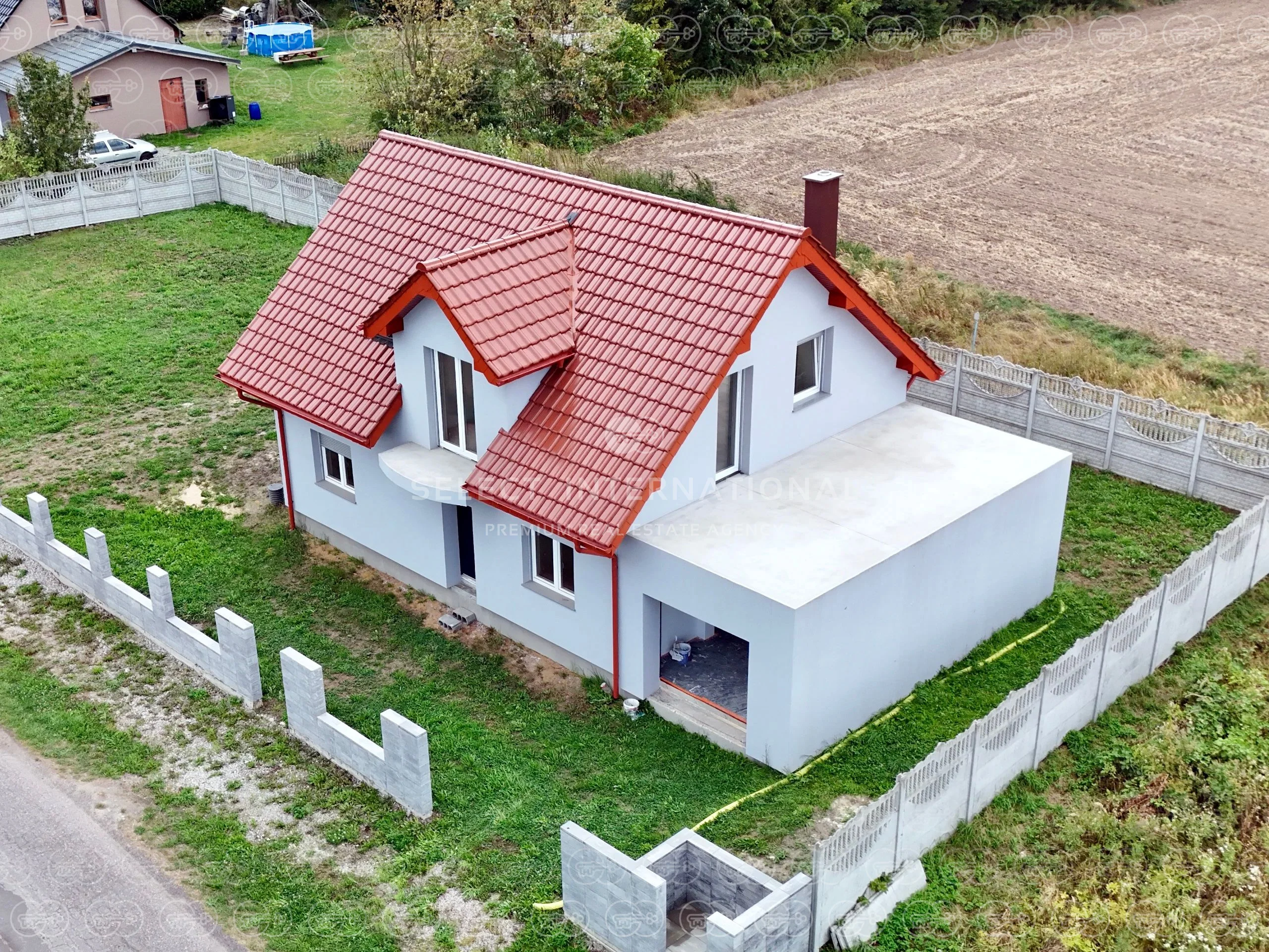 Dom ok. 140 m² z garażem | 5 pokoi | ogród | Szklary